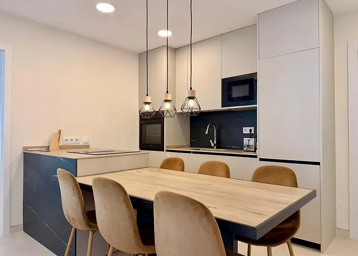 Palmas Infinity Sea View - Eaw Homes * 马尔韦利亚