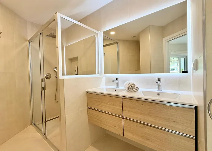 公寓 Palmas Infinity Sea View - Eaw Homes 马尔韦利亚