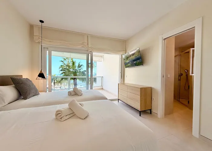 Palmas Infinity Sea View - Eaw Homes 马尔韦利亚